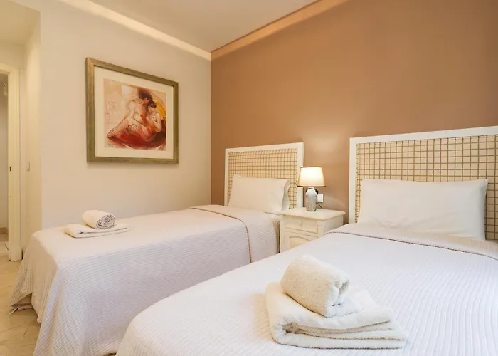 Benatalaya Golf Views * Estepona