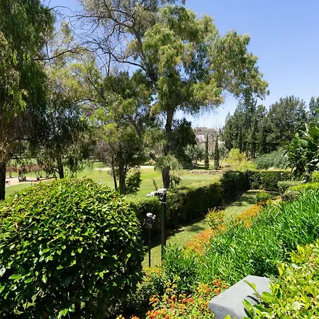 Апартаменты Benatalaya Golf Views Эстепона