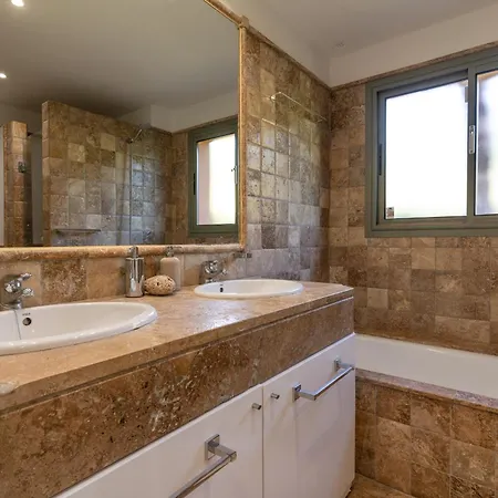 Benatalaya Golf Views * Эстепона