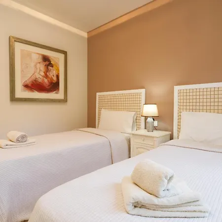 Benatalaya Golf Views * Эстепона