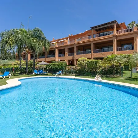Lejlighed Benatalaya Golf Views Estepona