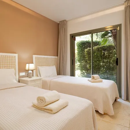 Benatalaya Golf Views *