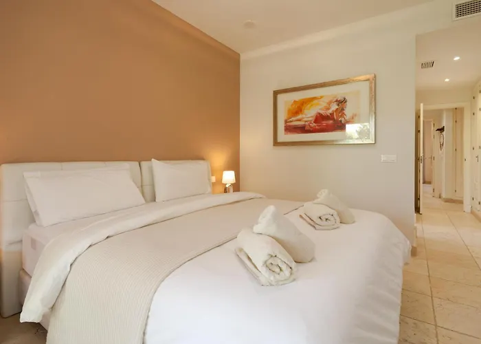 Lejlighed Benatalaya Golf Views Estepona